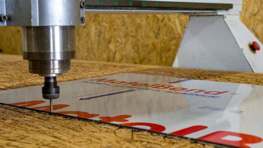Comment bien couper et usiner les panneaux composites aluminium
