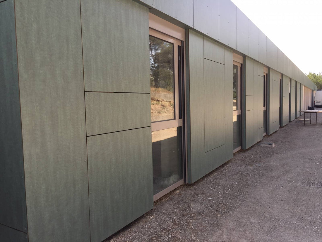 Panneaux aluminium vs PVC expansé : quel matériau choisir ?